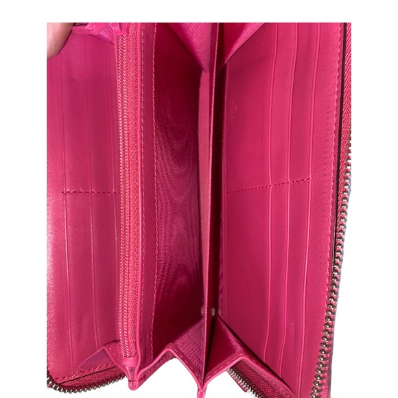 GUCCI PINK GUCCISSIMA NEW YORK YANKEES ZIP AROUND WALLET - Picture 7 of 8